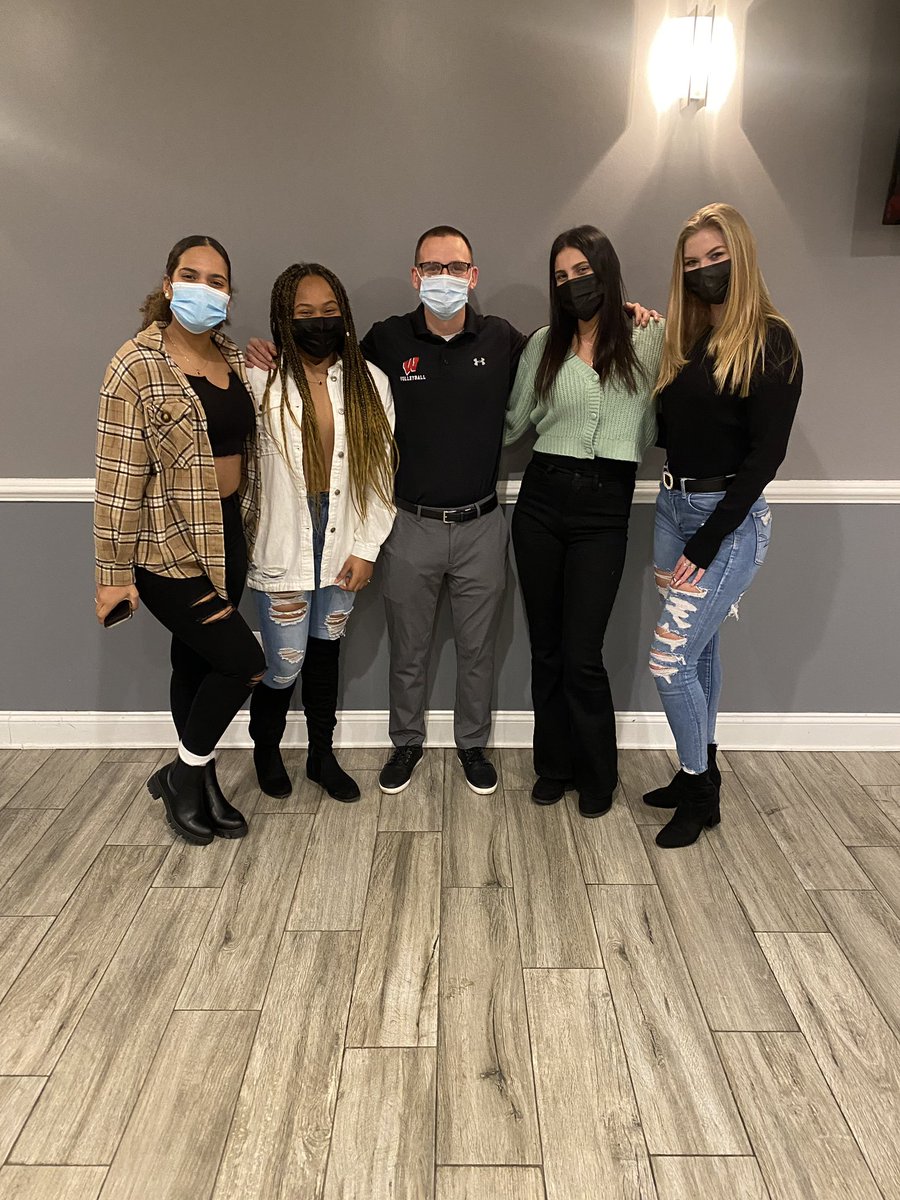 WHSCoachJ's tweet photo. Celebrated a great group of girls today at our year end banquet, including an awesome group of seniors that will be missed on and off the court. Thanks for all your hard work and laughter! 🏐 https://t.co/TZCIORg1LC