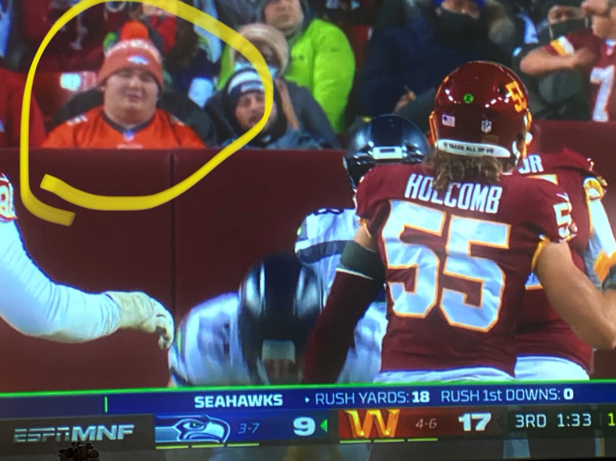 NiobrarasThorn's tweet photo. This week’s Where’s Waldo: Broncos Edition comes from tonight’s Seattle/Washington game. Dude is wearing Broncos gear in the front row. @MileHighMems @BroncoChris1970 @MileHighMoments https://t.co/BjAQHrmDOh