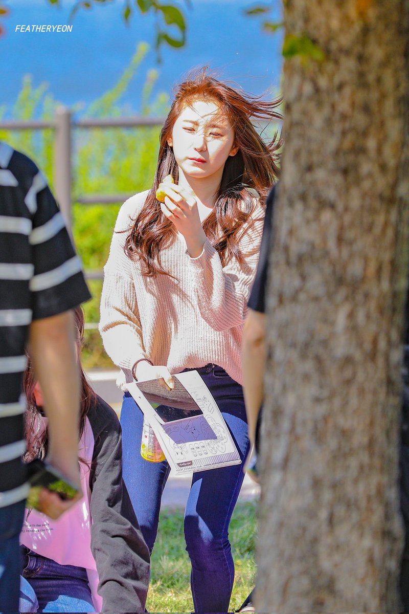 180922

#이채연 #아이즈원 #LEECHAEYEON #IZONE #イ・チェヨン #アイズワン #李彩演 #Dear_이채연 <a href="/official_LCY/">이채연(LEE CHAE YEON) Official</a> <a href="/minju_official_/">김민주 KIM MIN JU</a> <a href="/IVEstarship/">IVE OFFICIAL</a> <a href="/IVE_twt/">IVE</a>