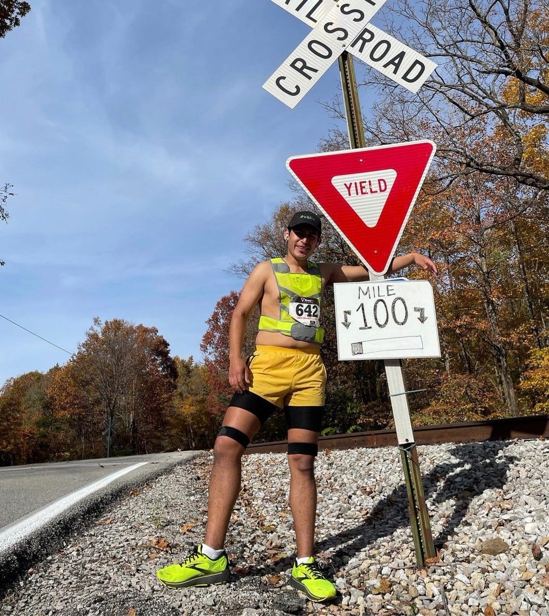 hugoinup's tweet photo. @MrBeastBurger Currently running 642 miles from Nashville for team seas! Hope there's a burger waiting for me 😋🍔 https://t.co/ZDxPyO1nSC