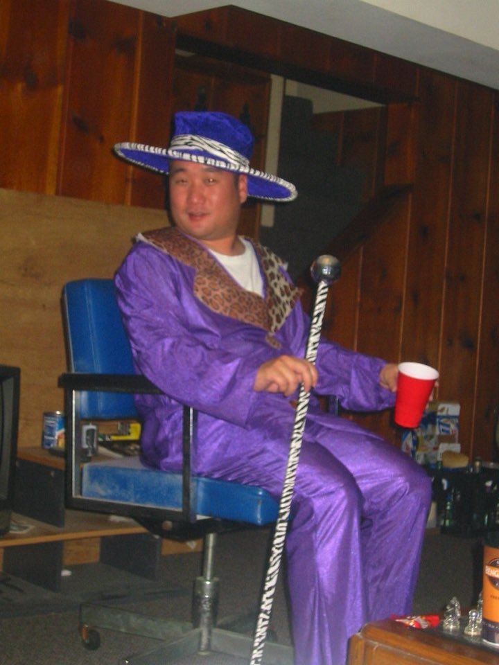 BurnerLambs's tweet photo. @RoFlo Carlos Carrea waiting for that Direct deposit to hit tonight after his Agent Smooth talking to the bag 💰 https://t.co/5jWC8ZZYlx
