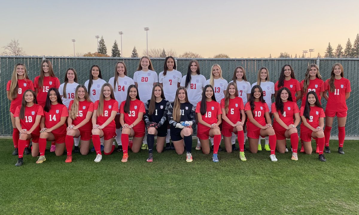 buchanan_girls's tweet photo. Buchanan Girls Varsity squad are ready to kick off their season this weekend! #soccerszn #bearnation #onefamilyonenation @bhs_sports13 @AllStarGameBen @aneyeforitall @CifCentral https://t.co/yT6tVCYh2h