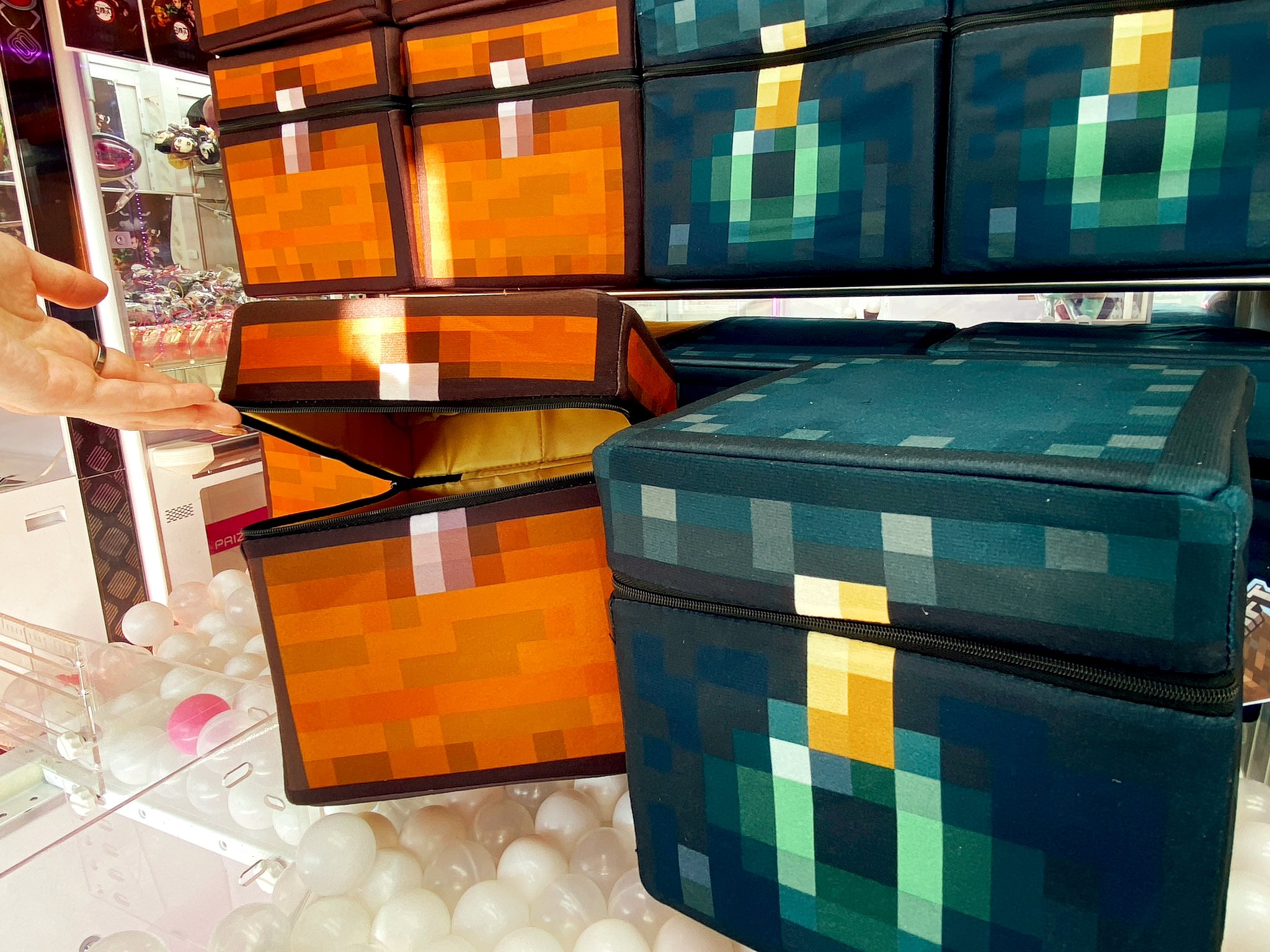 Gigo旭 景品入荷情報 マインクラフト チェスト チェスト エンダーチェスト マインクラフト ぬいぐるみ ホッキョクギツネ ウーパールーパー イルカ 入荷しました セガ旭 マインクラフト マイクラ エンダーチェスト