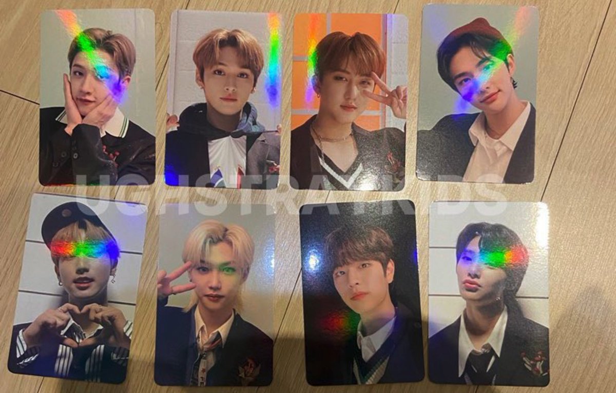 levastay's tweet photo. Stray Kids Christmas Evel POB PREVIEW

- synnara
- withdrama
- music plant

preorder benefit gift pre order benefits gifts mupla wd limited standard holo glitter https://t.co/8vLz4WY5ml