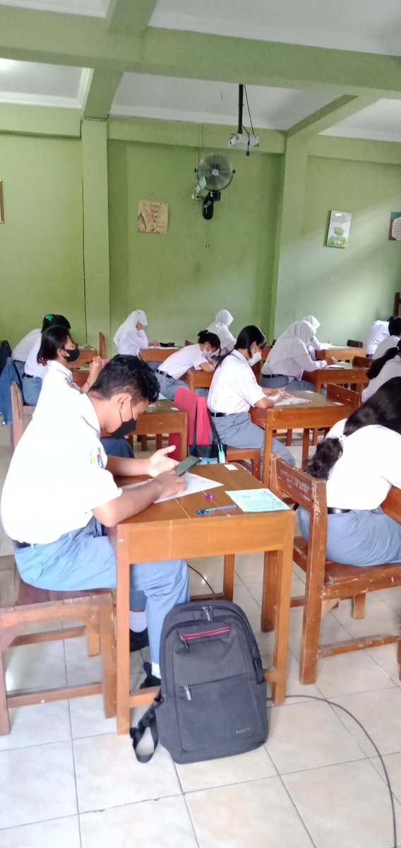 irfa53's tweet photo. PAS era digital.. walikan ro jamanmu 😂 https://t.co/Btdn58e6s0