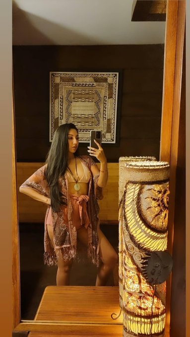 Send 50 for dinner 😋 https://t.co/7CI2hCP6vO