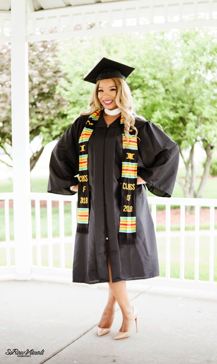 sorawvisuals's tweet photo. Grad set https://t.co/tyJVI7Jzto