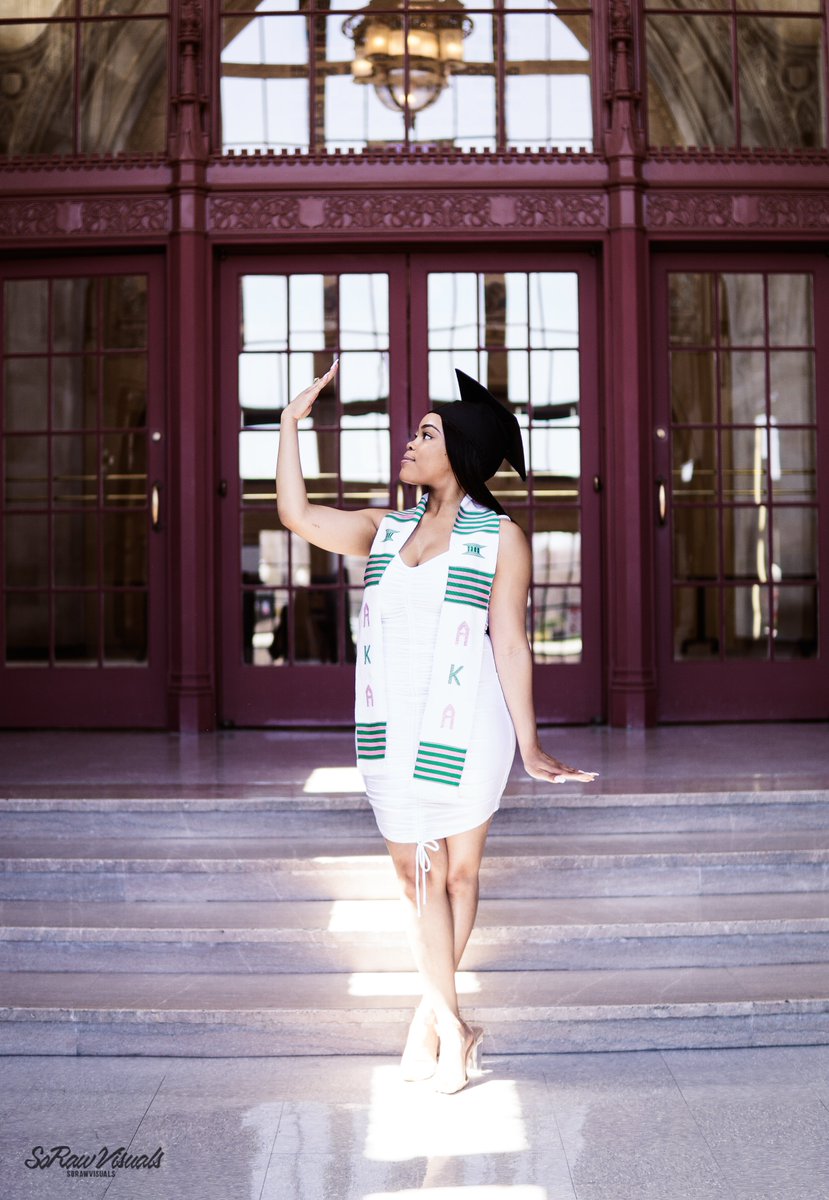 sorawvisuals's tweet photo. Grad set 2018 https://t.co/FMXGjHOMuY