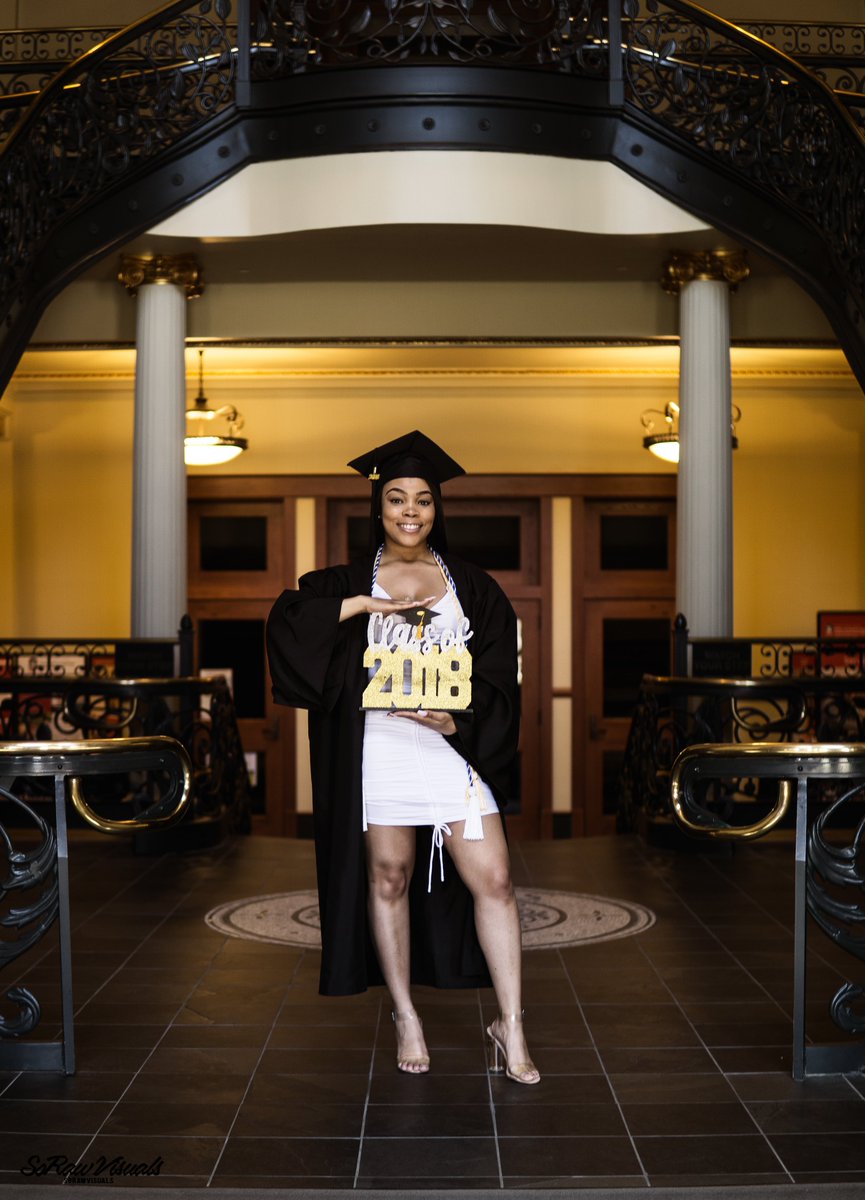 sorawvisuals's tweet photo. Grad set 2018 https://t.co/FMXGjHOMuY