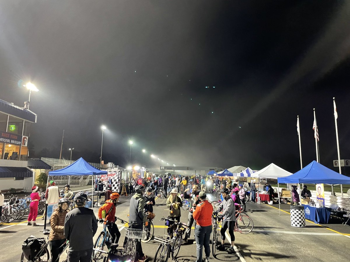 BikeVanWa's tweet photo. Amazing turnout for this year’s bike the lights @portlandraceway I know the unseasonably warm (and rain free) weather helped but we hope this draw continues. Nice to see members of @BikeClarkCounty doing leisurely laps. https://t.co/YPk8VlIY51