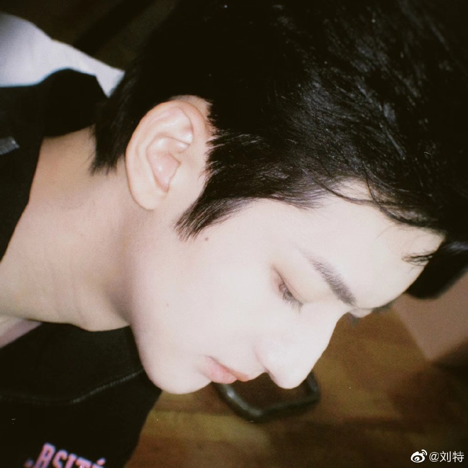 TerryLiuTH1's tweet photo. 291164. Weibo Update
ใครยังบอกว่าอ้วน #หลิวเท่อ #LiuTe https://t.co/htCfALR53C