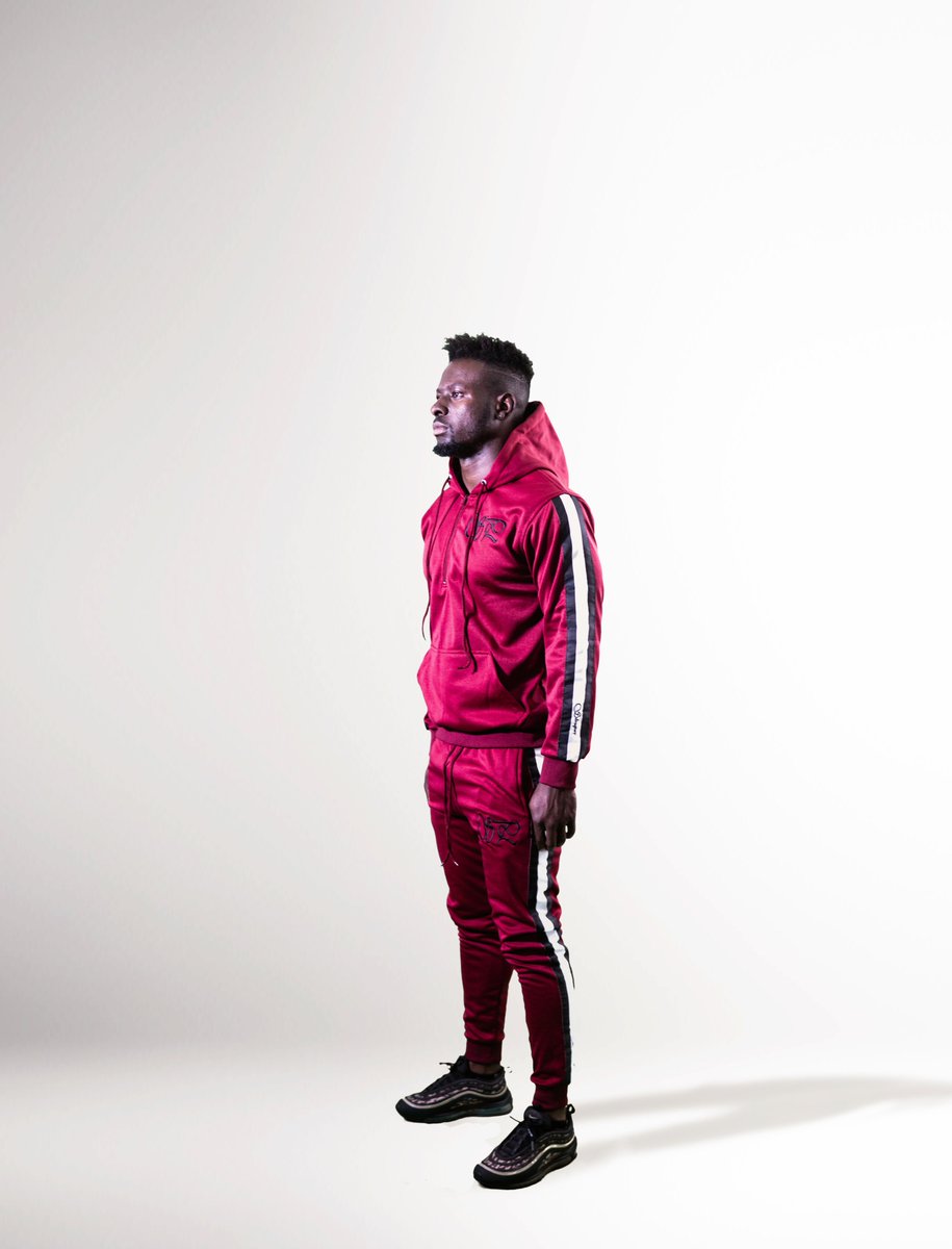 sorawvisuals's tweet photo. Product shots studio https://t.co/cXsib35qjD