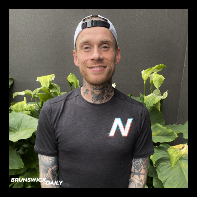 Brunswick_Daily's tweet photo. Chris never thought he’d be a runner. A follow up scan gave him and his partner confronting information about Gracie: her right arm was completely missing from the shoulder down. Chris started training and now he's running Melbourne's Marathon #melbmara  https://t.co/i8vIUWgiOK https://t.co/aTZTcgIgyY