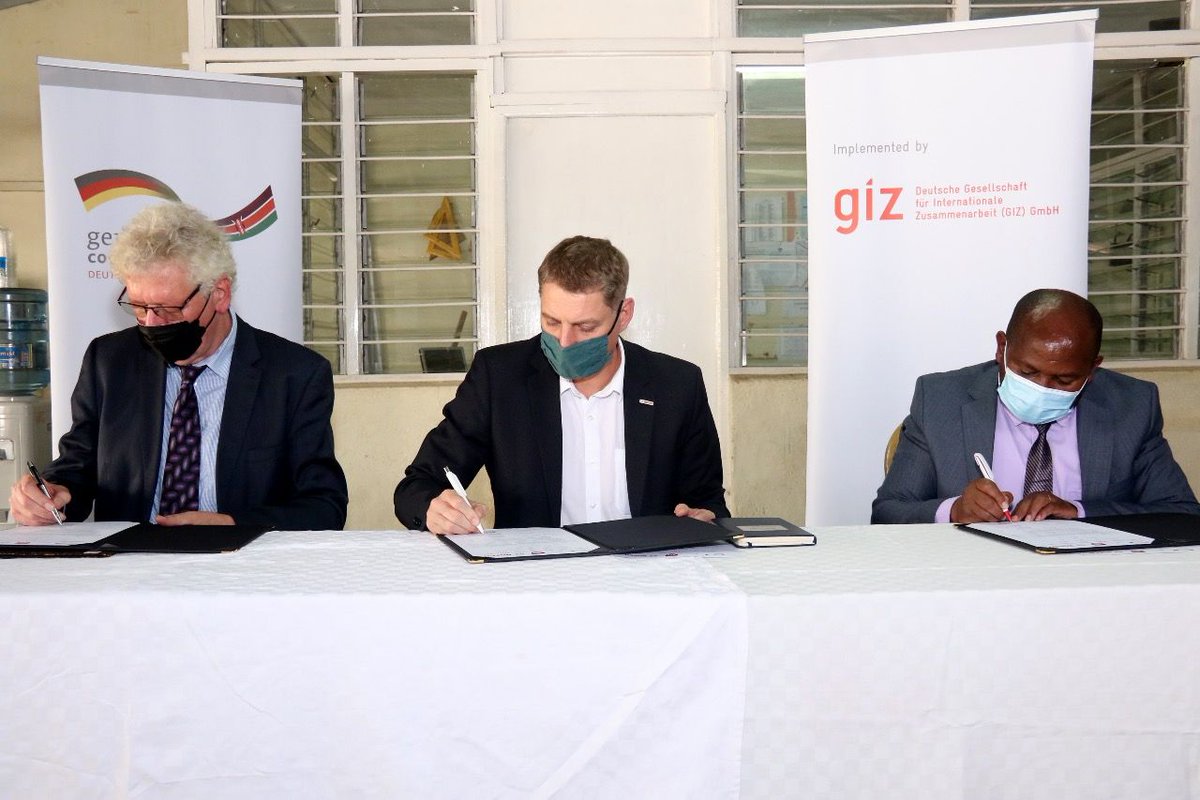 bodo_immink's tweet photo. News! "Skills for Employment in the Automotive Sector" #SEAS is a new partnership between @BoschGlobal, Nairobi Technical Training Institute #NTTI and @giz_gmbh #Kenya to develop a #SkilledWorkforceKE by upskilling Jua Kali artisans for a constantly changing #AutomotiveSector! https://t.co/f60UcDxkBU