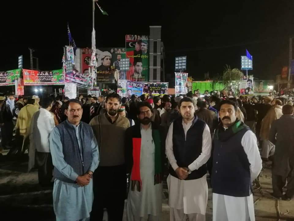 PPP_Pakhtunkhwa's tweet photo. Jiyalas at jalsa gah Peshawar. #PPPKP #PPP54thFoundationDay #JalsaTouHoga https://t.co/6pq0dP3TtE