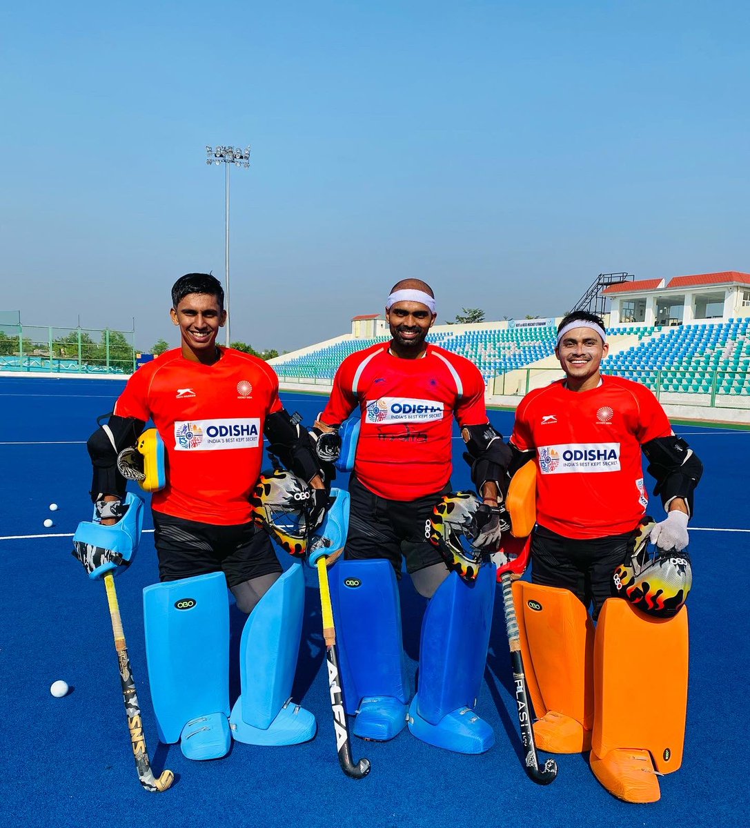 KrishanBPathak's tweet photo. WORK HARD IN SILENCE, Let your success be your noise. πͺπΌ #golisquad #goalietraining #keeperfamily #goalkeeperareamazingpeople https://t.co/qdgXkdWHfH
