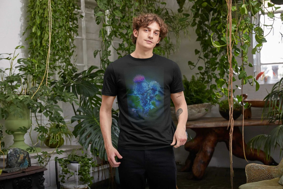 makegreatchange's tweet photo. Happy St Andrews day!

To commemorate it we've designed our new and exclusive 'Thistle' T-shirt. Only available here.

Did you know that in addition to Scotland, Andrew is the patron saint of Barbados, Cyprus, Greece, Romania, Russia and Ukraine? You did now! #StAndrewsDay https://t.co/kspJn9FKoH