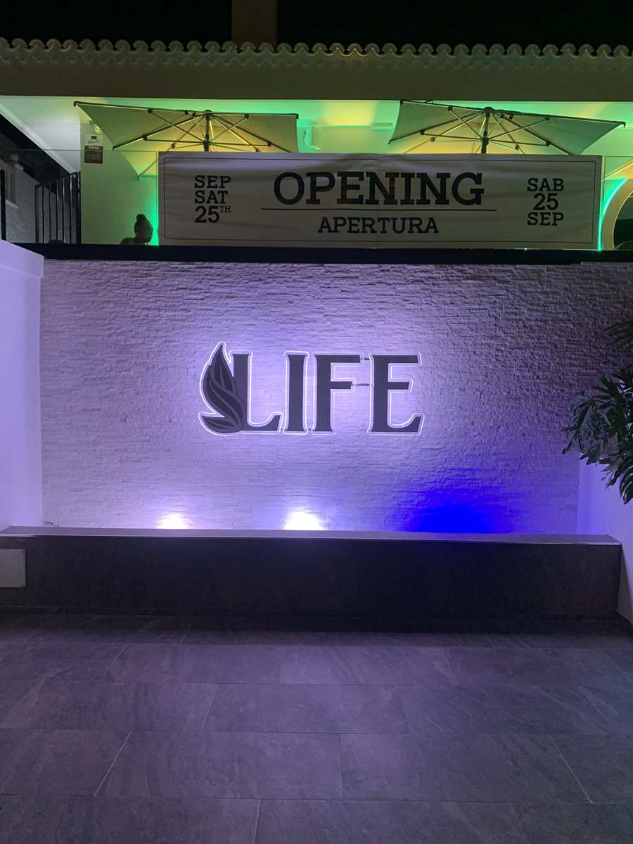 instalia_eu's tweet photo. https://t.co/t75JGeO6ut
✅ #LifeLoungeTerrace con una #Instalacion de #AltavocesMartinAudio #CDD5 #EkoTrackSonidoeIluminación
📌@AudioTechnicaIB distribuye @MartinAudioLtd
@AudioTechnicaUK 
#InstalaciondeAltavoces #MartinAudioCDD5 #InstalaciondeAltavocesMartin 
#SonidoExteriores https://t.co/GKBF9lEHNe