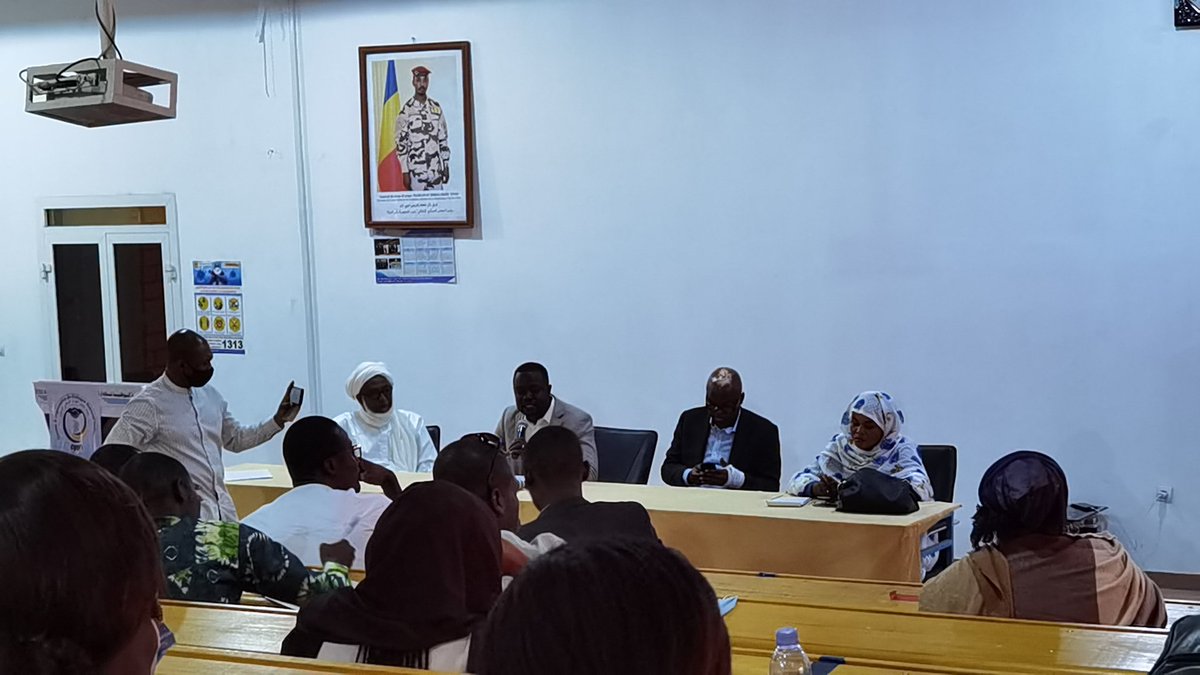 ahals12's tweet photo. Programme 100'000 SMEs by 2021
Panel en cours : L'écosystème tchadien des MPME, avec @djonabaye @amibiaka @TidjaniSalah et @FatimeLamana https://t.co/xjafSdqSVv