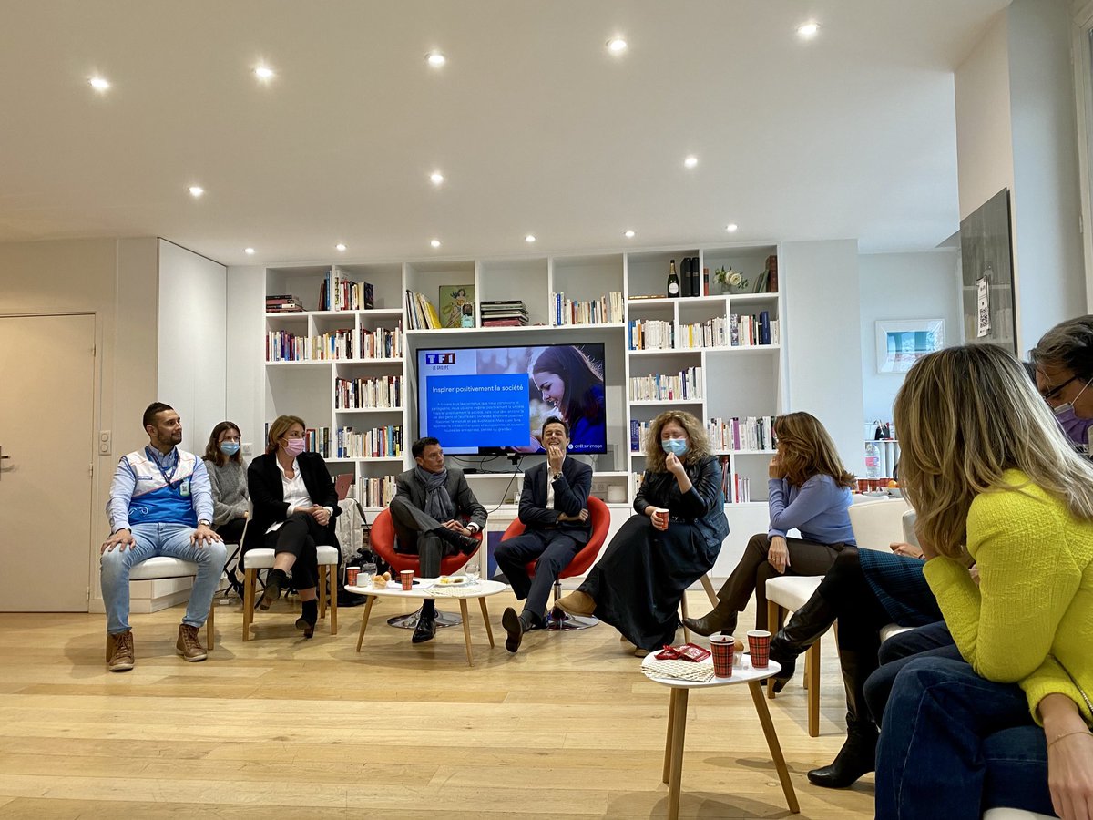 Petit comité 100% #RaisondEtre comment l’incarner &amp; faire infuser à tous les niveaux de l’#entreprise, cmt passer de la parole aux actes avec authenticité ! <a href="/LaurenceDilouya/">Laurence Dilouya</a>⁩ ⁦<a href="/franckgervais/">Franck Gervais</a>⁩ ⁦<a href="/MayCarcabal/">Maylis Carçabal</a>⁩ Jean François Garin ⁦<a href="/MEDJABRAK/">KAMEL MEDJABRA</a>⁩ Isabelle Saviane