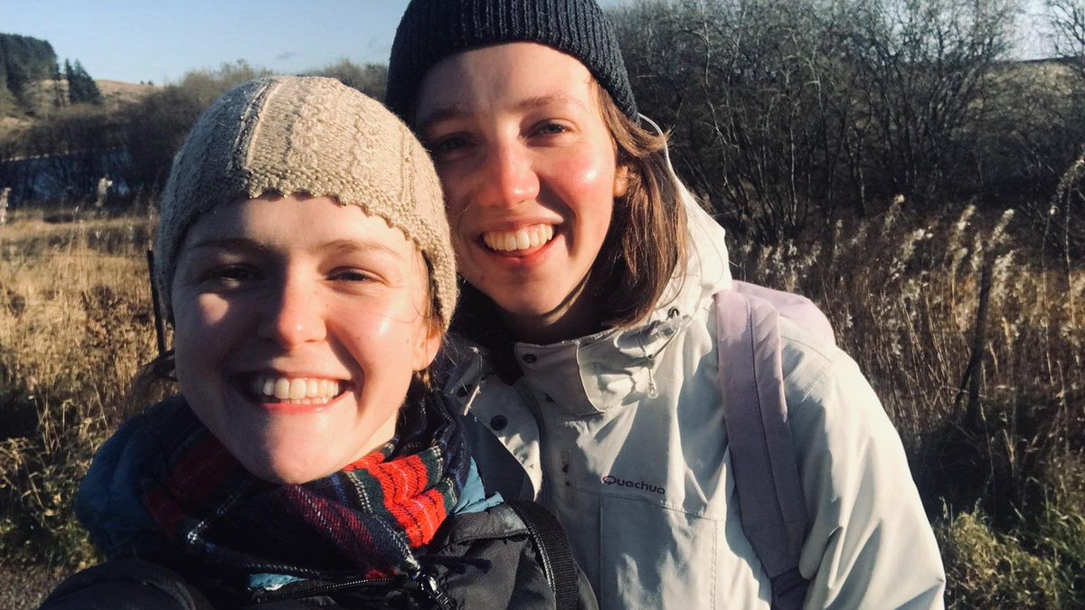 venturetrust's tweet photo. Katriona and her flat mate out for a #WalkToTalk 🍃
They walked around Holl Reservoir in Fife and went up Bishop's Hill, soaking in the winter fresh air.
If you're out for a walk this #GivingTuesday2021, we would love to see your photos
https://t.co/iCM3mVxi9l
#GivingTuesday https://t.co/OaXWX6zB0R