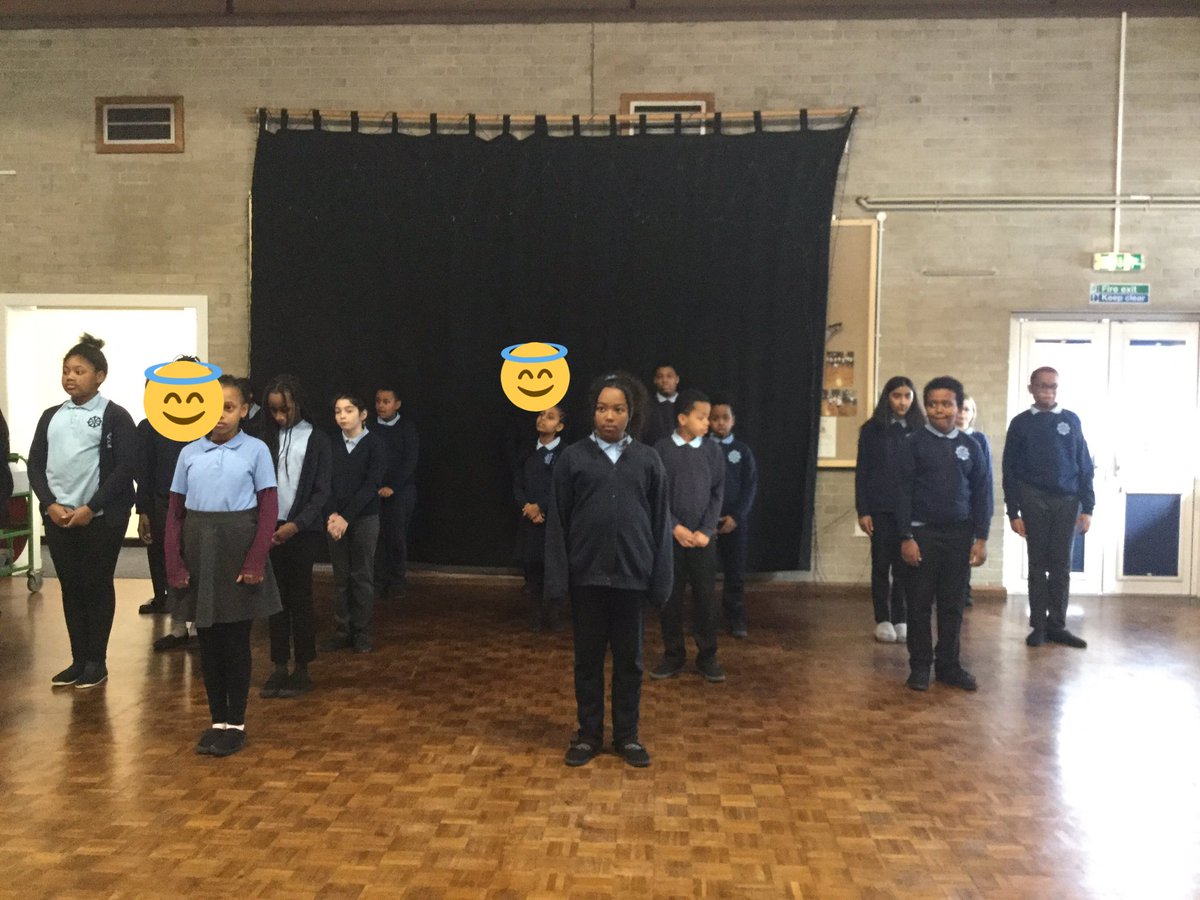 STC_1CF's tweet photo. A fabulous assembly all about hope for the first week of advent 🙏 https://t.co/ysexGQlLtV