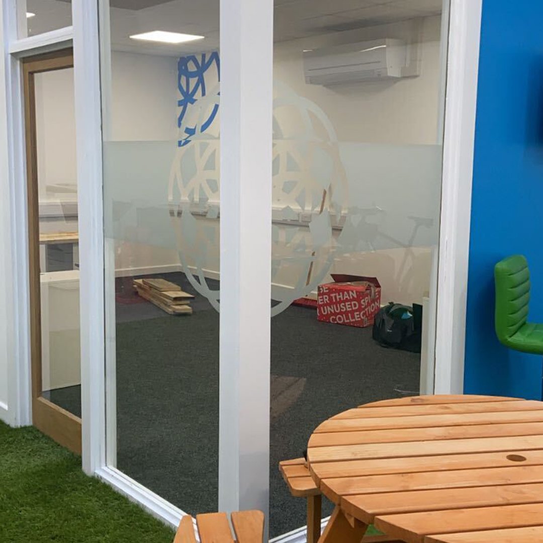 DurataUK's tweet photo. We’ve been working hard to get our brand new mechanical and electrical design department off the ground and ready for launch. 🙌
It’s finally all coming together, and we are really happy with the results so far. 🎉
#Durata🔋 #NewOfficeSpace #DesignDepartment #CriticalPower https://t.co/L8YYn9XtT7