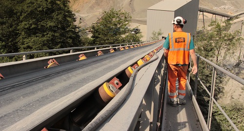 Le #Cerema était au congrès de la SIM (Société d'Industrie Minérale) qui réunit les acteurs des industries extractives. 
▶ L'occasion de présenter des travaux et outils pour accélérer l'économie circulaire dans le domaine du #BTP et dans les territoires.
cerema.fr/fr/actualites/…
