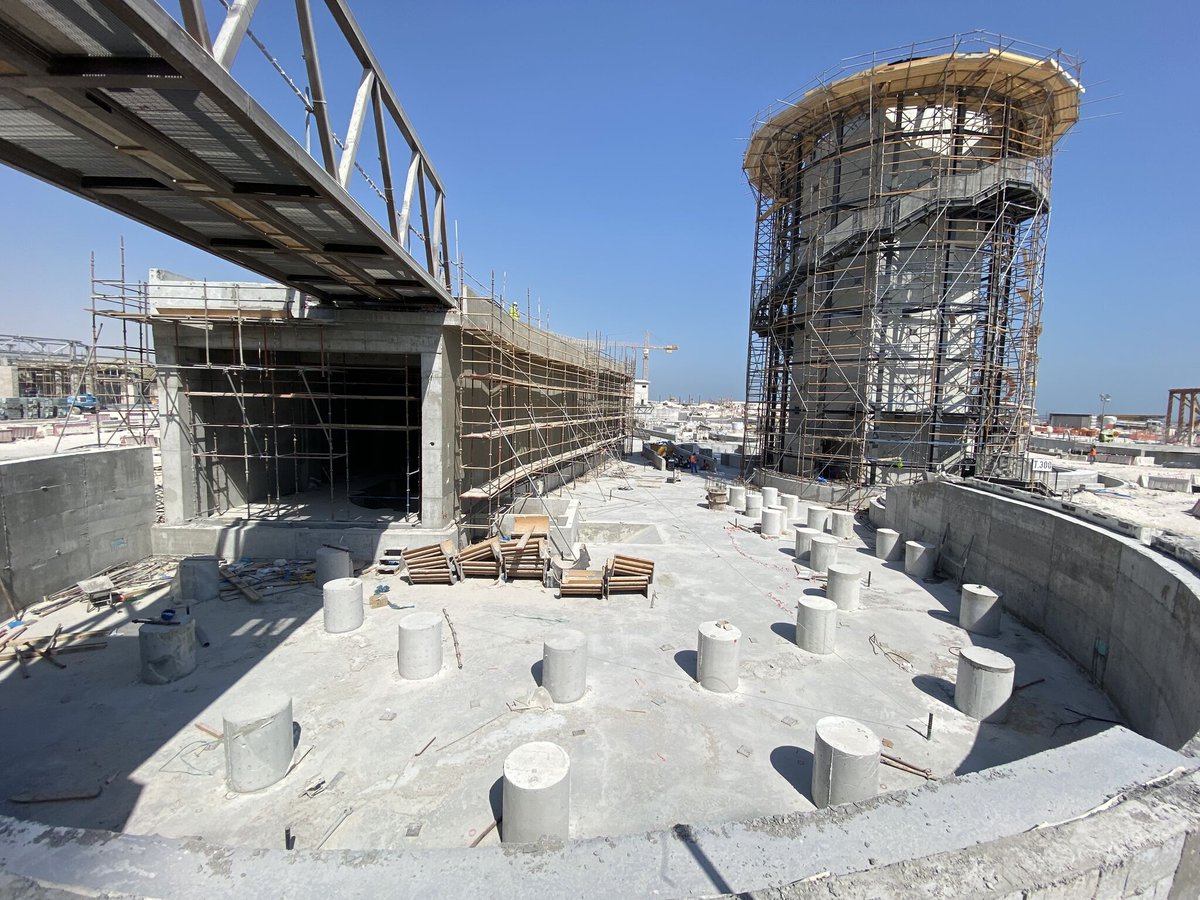 Interlink_LG's tweet photo. Brand-new SuperFlume loading…⏳

Things are really starting to come together over at the Aquatar Water Park on @Qetaifan Island.

Our upcoming attraction will tell the story of Qatar’s history of oil discovery in a fun-filled edutainment experience, with plenty of splashes! 💦 https://t.co/ohNYpXuN10