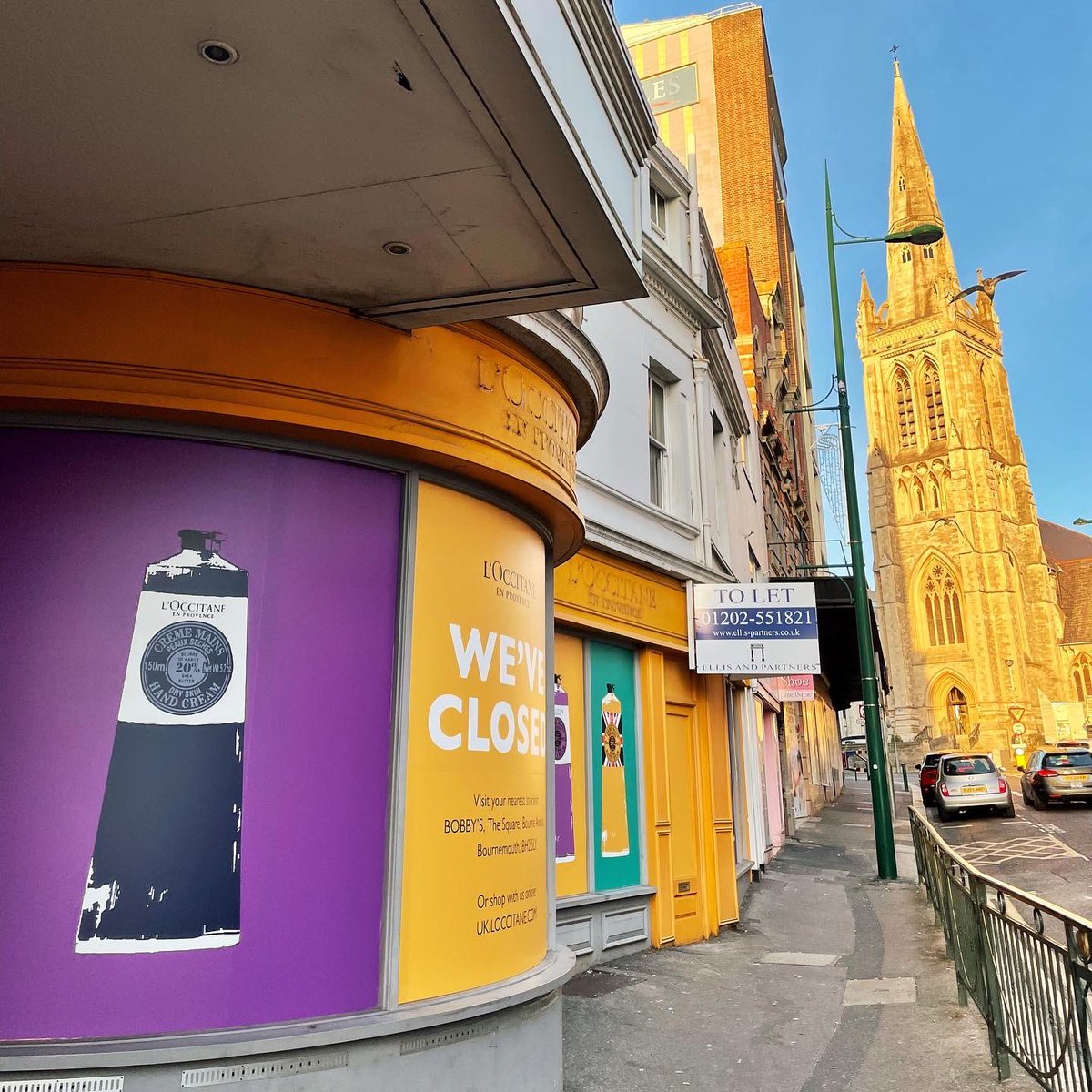 Ellis_Partners's tweet photo. The Arcade Bournemouth

Fantastic opportunity to let this shop unit in prestigious arcade.

💷 £28,500 p.a. (+VAT)

Ground floor - 581 sq.ft.
Basement - 350 sq.ft.

Contact us for more details

📞: 01202 551821

📧: bhcommercial@ellis-partners.co.uk 

💻: https://t.co/rRX0gaqBqL https://t.co/24I3eCnz5v