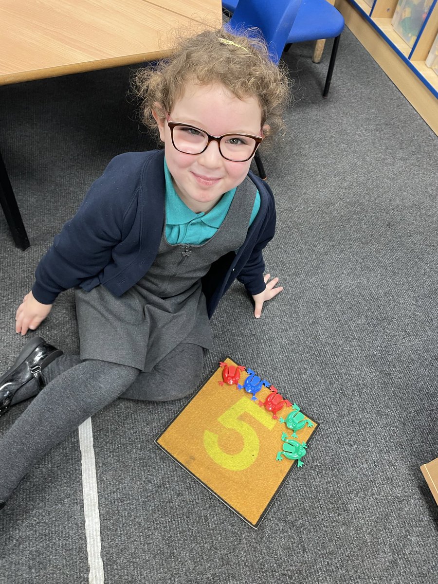 BoughtonHeath's tweet photo. Numbers numbers everywhere in Reception #countcarefully #numeracy https://t.co/hYaNxjbAqI