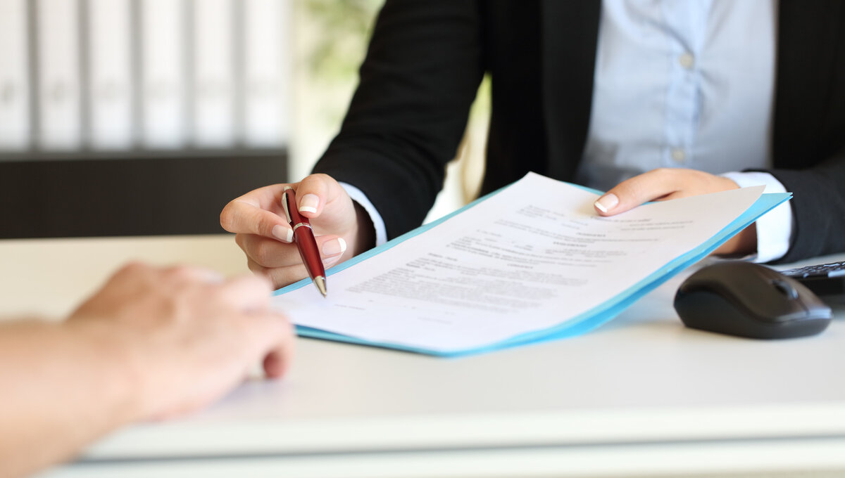 Wie hoch darf eigentlich eine #Mietkaution sein? Und was muss bzw. darf der #Vermieter mit dem Geld machen? 🤔
In unserem #Immobilien-Ratgeber erklären wir kurz, was  Sie alles zum Thema Mietkaution wissen müssen👇

dahlercompany.com/de/ressort/rat…

#dahlercompany #dahlercompanyhannover