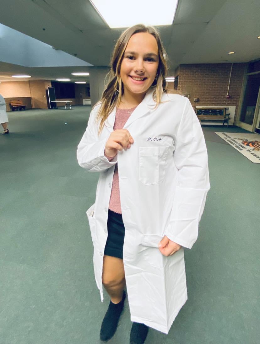 Congratulations to Maddie Clark for earning her Biomedical White Coat!
