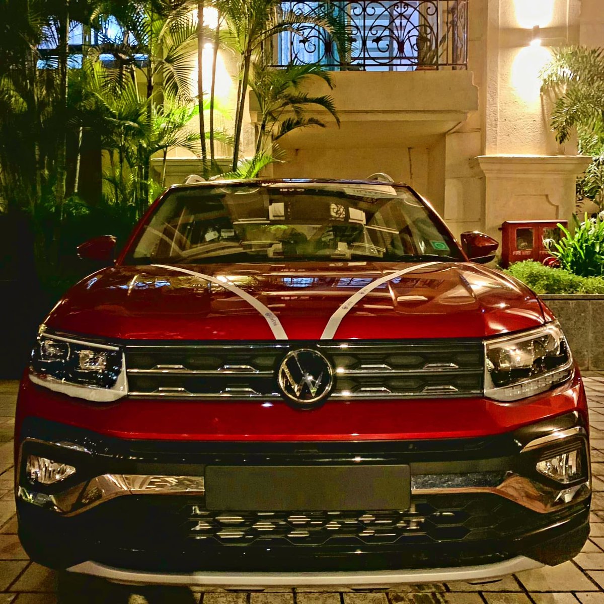 trycarpal's tweet photo. Top of the Line with the Topline! Mr. Ajay Menon and his family recently got home their VW Taigun Topline AT finished in an amazing Wild Cherry Red!  #BuyCarsSmarter #vw #vwindia #volkswagen #volkswagenindia #vagcars #volkswagentaigun #taigun #topline #red #cherryred #tsi #vwtsi https://t.co/NZSNggBSiv