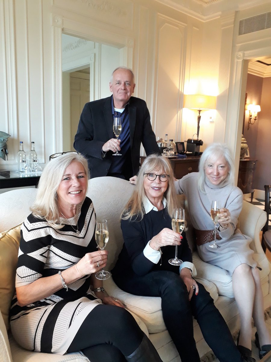 thepattieboyd's tweet image. I had a lovely afternoon at The Savoy Hotel yesterday with Tony &amp;amp; Kerry from KT Promotions and Paula Fisher from Toronto who was a wonderful host.
The hotel looked stunning with its Christmas lobby decorations. Thanks, Paula! @TheSavoyLondon @kt_promotions