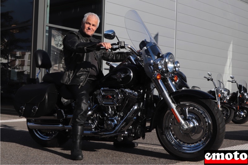 emotocom's tweet photo. #harleydavidson #FatBoy de Philippe à #HD de #SaintEtienne, concession #Route42, sa première et fidèle #harley depuis des années pour le plaisir de rouler autrement @Harley_France https://t.co/Rjvo048FGW https://t.co/sJO1qkVeJi