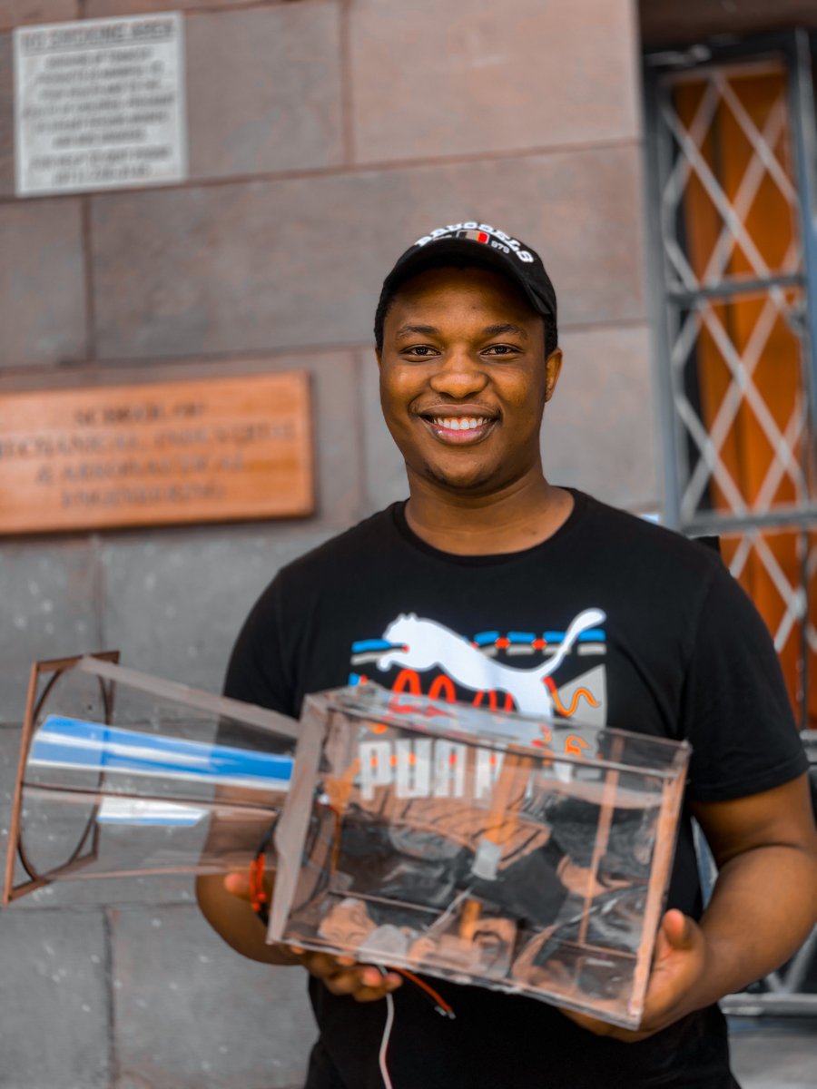 AbutiRowRow's tweet photo. Inaugural Wits School of Mechanical Industrial and Aeronautical Engineering design challenge winner 📚👨🏾‍🎓 https://t.co/SymNkCZQp9