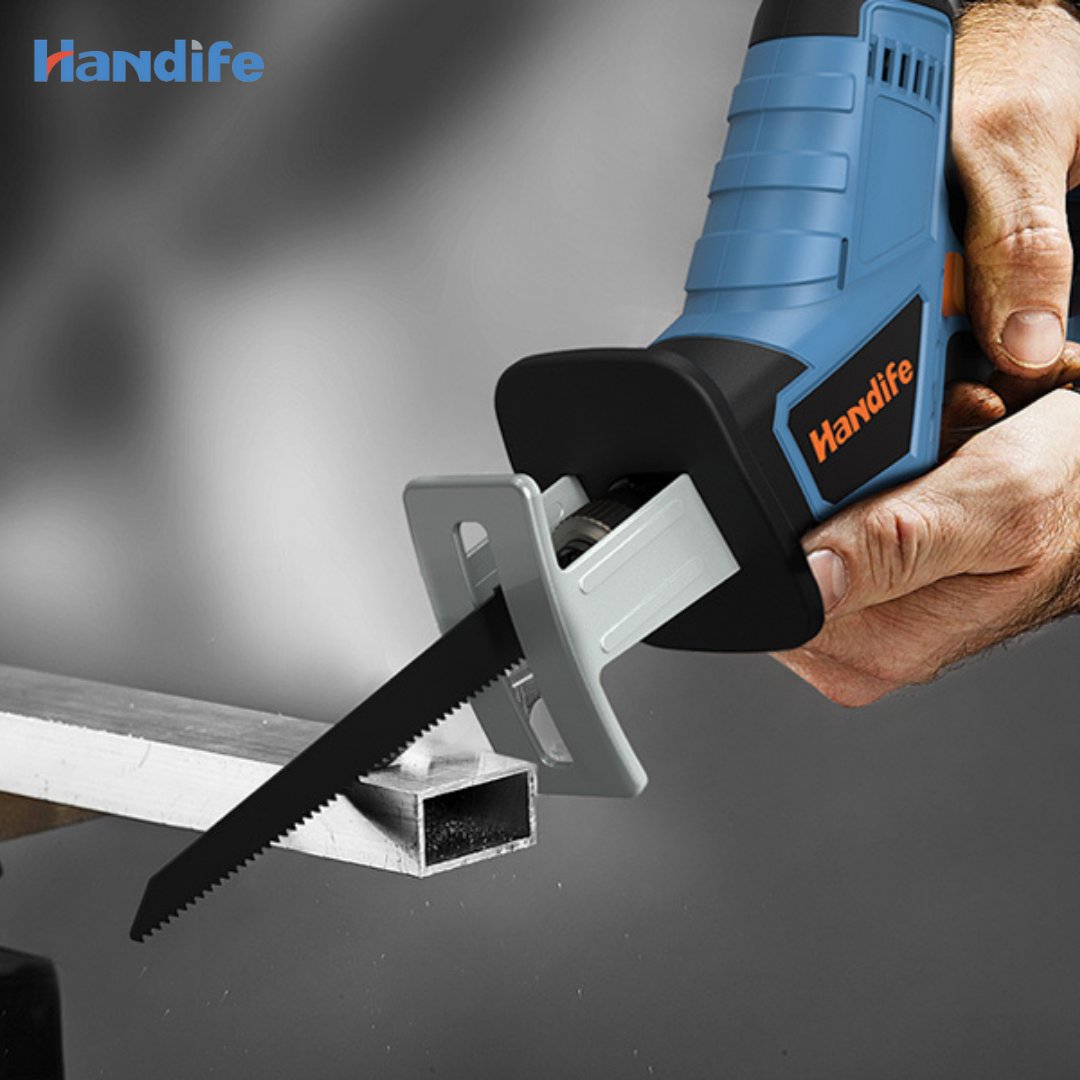 HandifeT's tweet photo. #handife Reciprocating saws come in handy when it comes to making quick cuts through construction materials like wood, metal, and plastic.
https://t.co/pMCv6dSPO4

#解体 #電動のこぎり #チェーンソー https://t.co/QSD1Vy3TEW