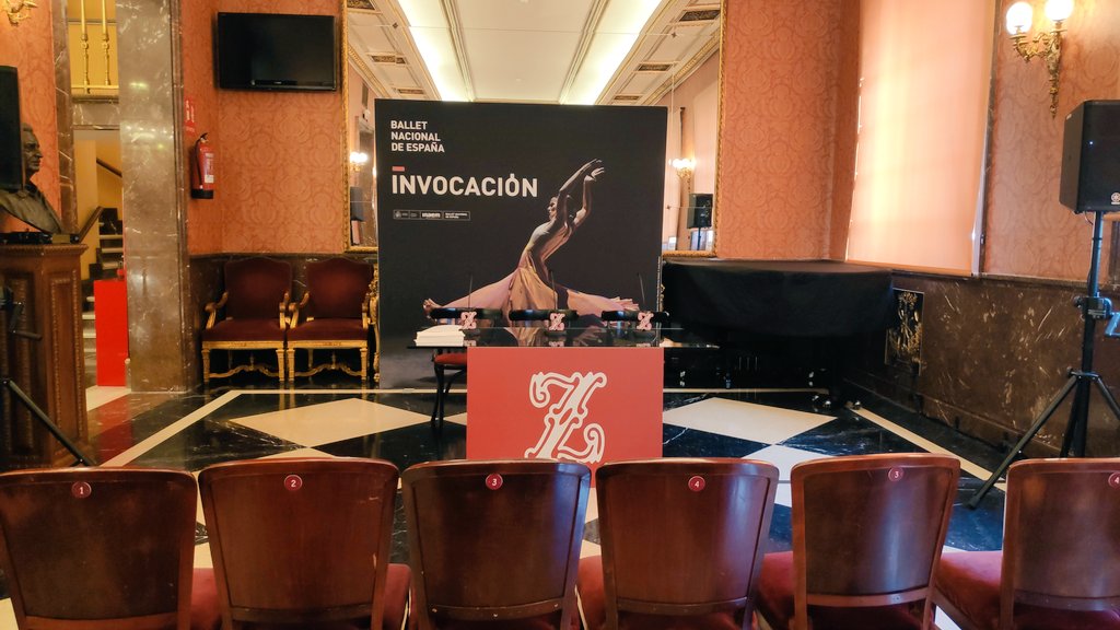 balletnacional's tweet photo. Hoy a las 12:30 presentamos a los medios de comunicación #Invocación en el @TeatroZarzuela
Un programa muy variado con el flamenco más fresco de #MarioMaya que representaremos en Madrid del 10 al 23 de diciembre.
🎟️ https://t.co/ZKuw5nJwSG https://t.co/0OwKs1iAai