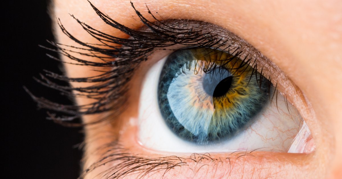 Did you know too much screen time may make your eyes sore and dry, and give you blurry vision? Use the 20-20-20 rule: Look to the side every 20 minutes for 20 seconds at something at least 20 feet away. wb.md/31bQenA