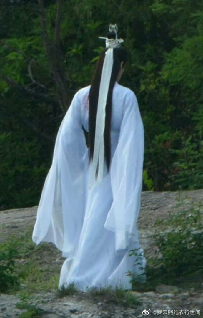 เห็นแค่ข้างหลังก็สวย🥺🥺