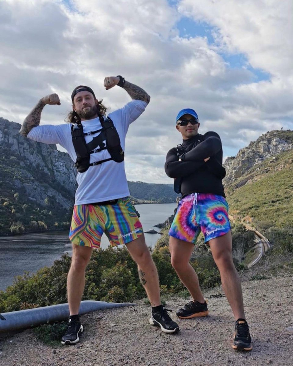 happystrideuk's tweet photo. Wowza! 😍 Check out the view from Rue & Cedi’s trail run in Vila Velha de Ródão, Portugal!
These two must have been hard to miss in in their rascal shorts combo!! #refreshsesh #tiedyeandfly https://t.co/twbod3DPLM