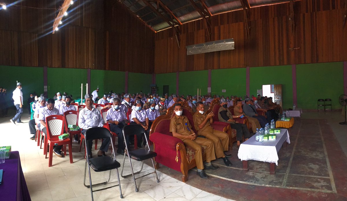 DPP_Apkasindo's tweet photo. Pembekalan dan penguatan kelembagaan petani sawit #APKASINDO di Provinsi Kalimantan Tengah, Kabupaten Kotawaringin Timur, Kecamatan Mentaya Hulu.
Berdiskusi agar bersama setara dan sejahtera.
#palmoilfarmers https://t.co/UQFImAltrC