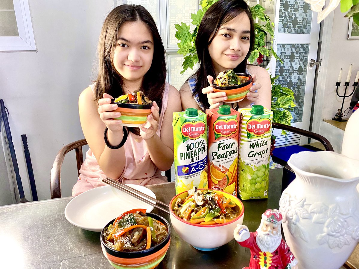 jonbugarin's tweet photo. It’s the #weekend and opportunity to cook for my children. I prepared #vegan JAPCHAE for #dinner .I added Kangkong (water spinach), Arnibal (brown sugar syrup),&amp; lots of veggies
#foodgoal #foodtrip #foodie #food #foodlover #foodblogger #foodjournal #koreanfood #japchae #chapchae https://t.co/RNcSqlyKlj