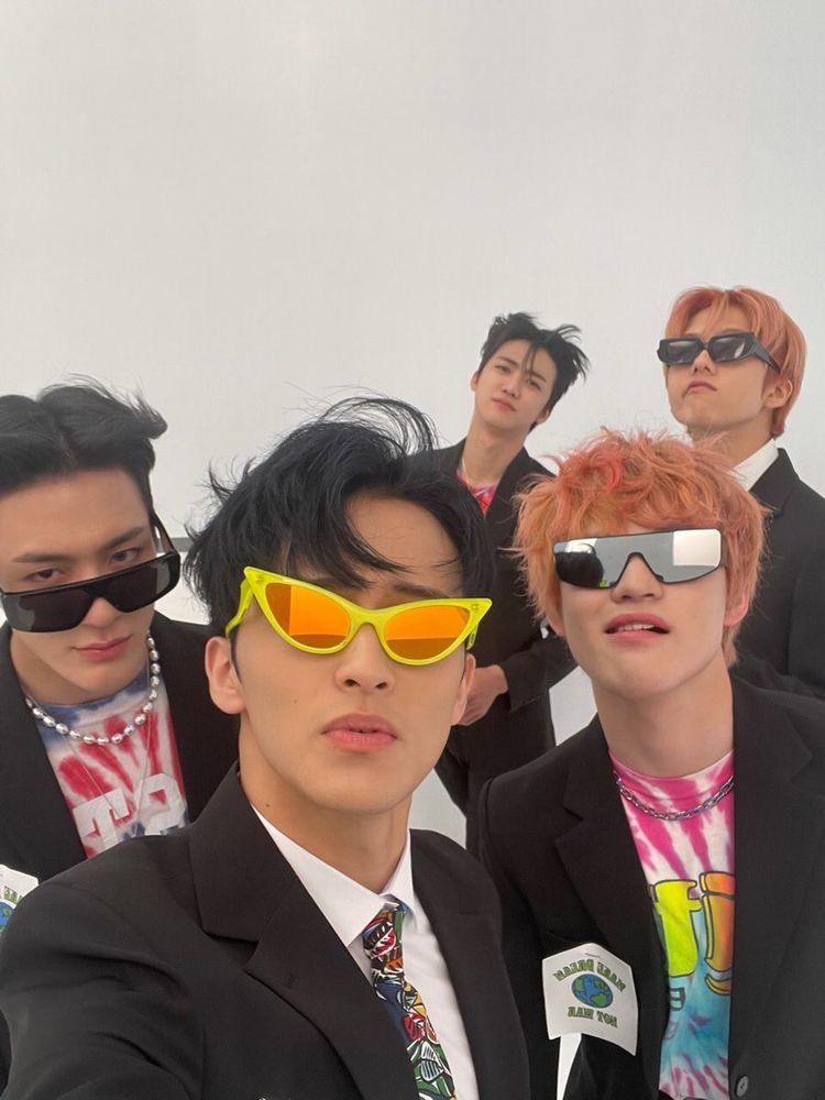 LMKLOOK's tweet photo. #MAMAVOTE #nctdream https://t.co/ogyRd37lg9