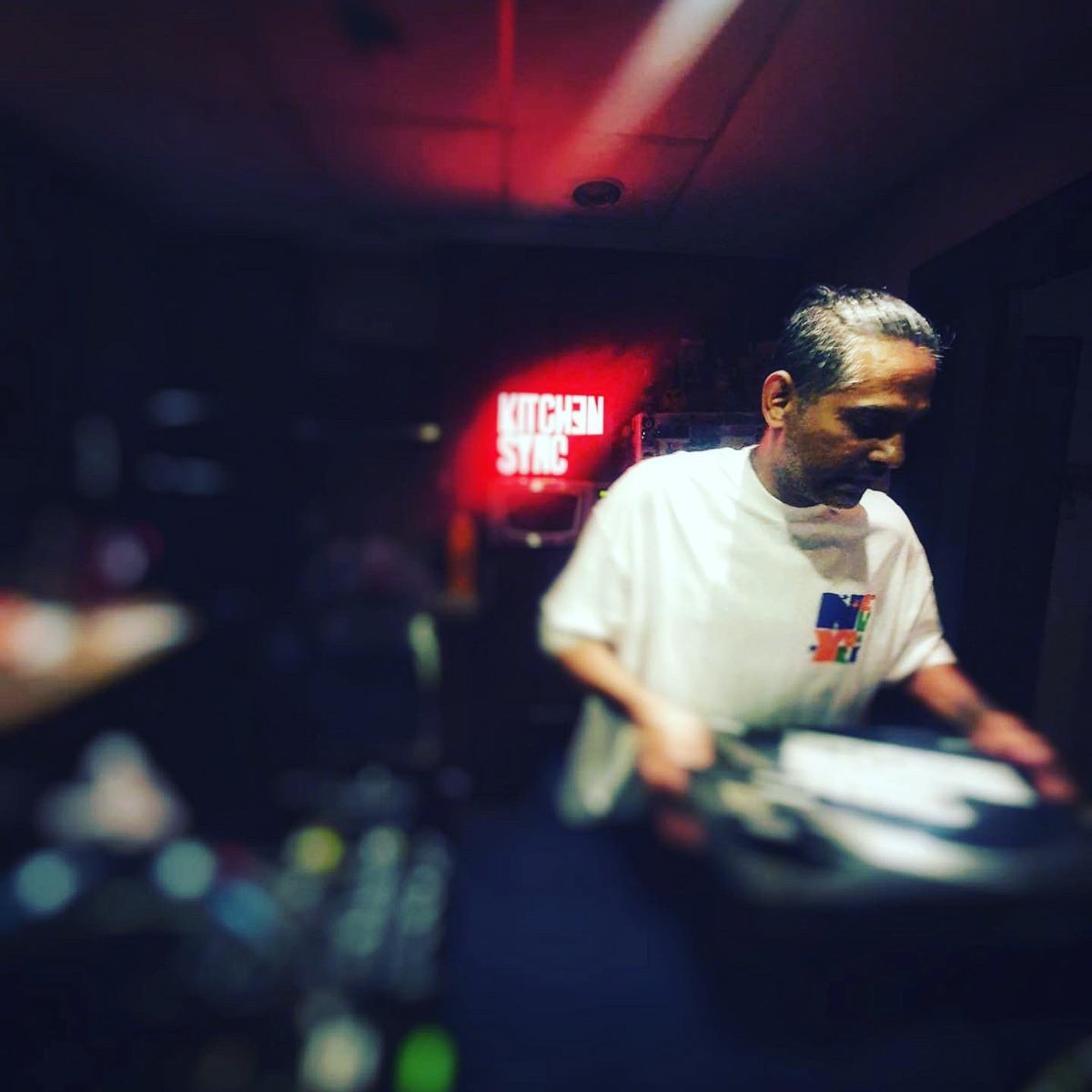 Adamrahman's tweet image. #kitchensync sessions