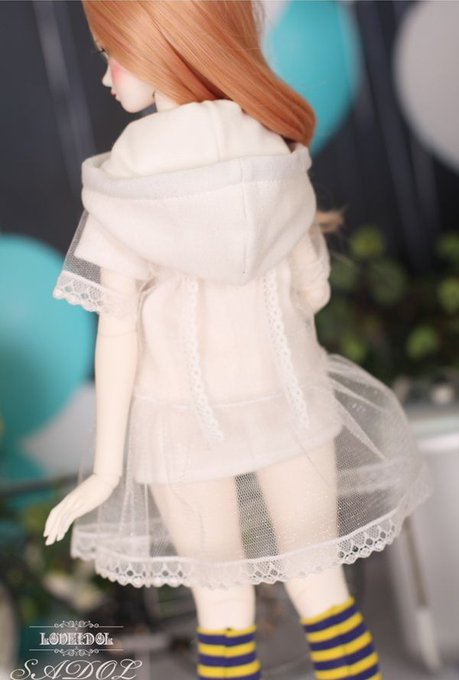 DOLKNAGOYA's tweet photo. 本日最終日◎閉店セール全品30％Off開催中◎
【SADOL】40cmGirl/MDDサイズのセット服入荷しました。
セット内容は、フード付きパーカー/レースワンピース/ソックス
お色はWhiteです。
価格◎￥8,450→(30%Off)￥5,910 https://t.co/sioLtDxJ2B
