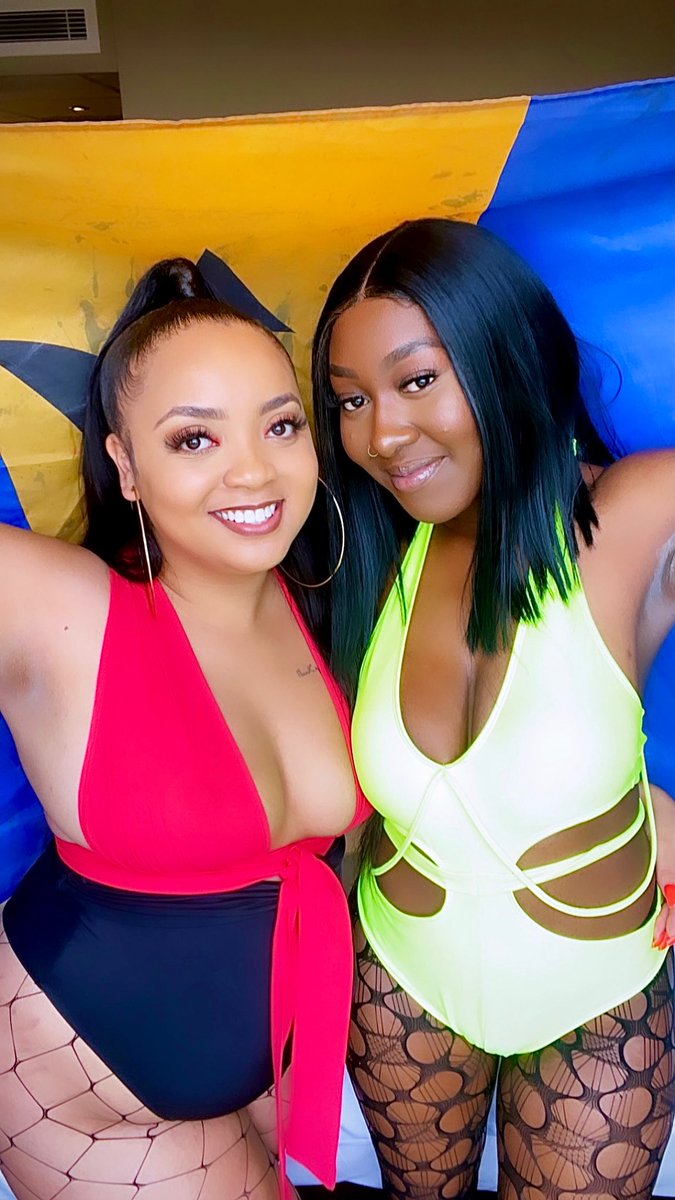 ChristinaSVO's tweet image. My sweet island.
The Flag, the faces.
Happy Independence and Republic Day 
💙