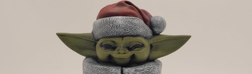 itmeJP's tweet photo. christmas decorating has gone too far https://t.co/wyGI4IOAh3