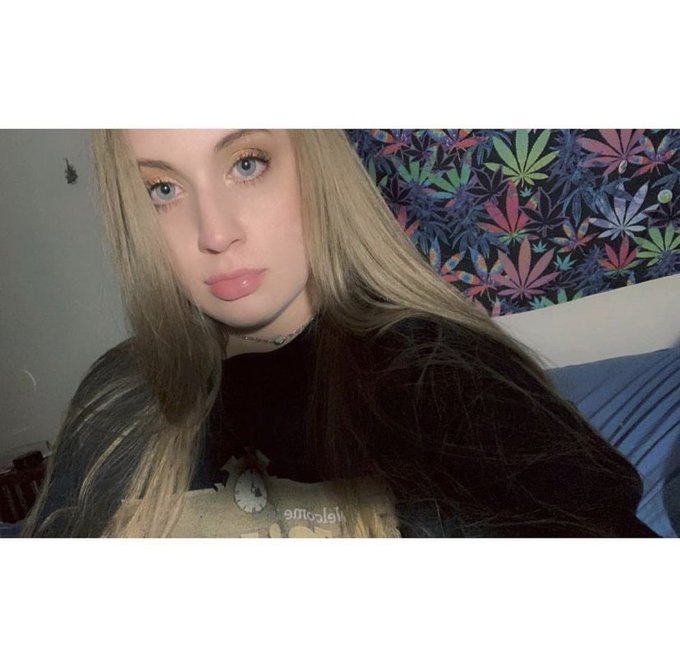 I get asked about my nationality a lot; I&rsquo;m fully german🇩🇪 now u know! - check out the link in my comments👇🏻